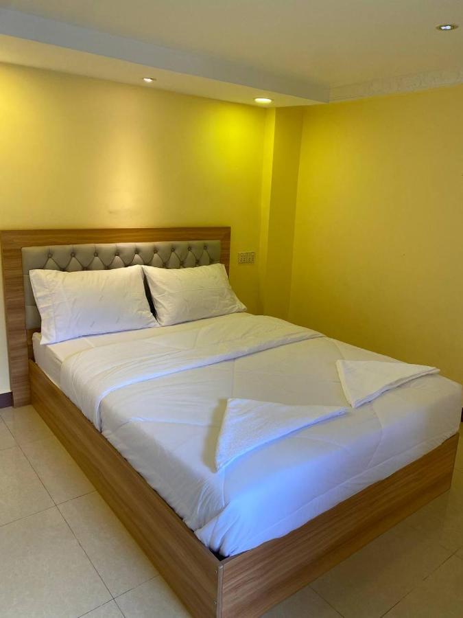 Soma Hotel Phnom Penh Exterior foto
